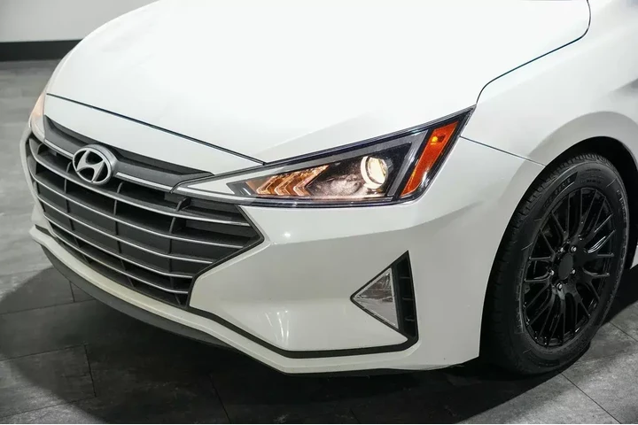 $12828 : 2019 Elantra image 10