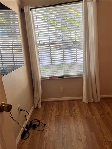 $850 : Room for Rent image 2
