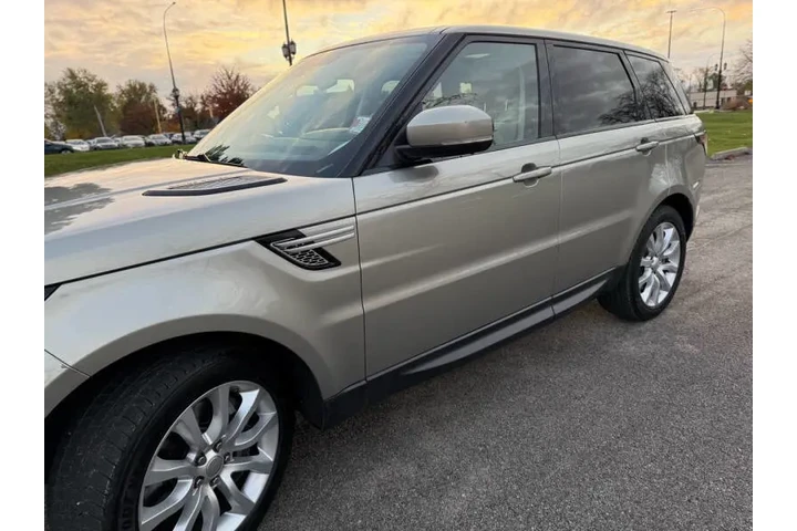 $13997 : 2014 Land Rover Range Rover S image 7