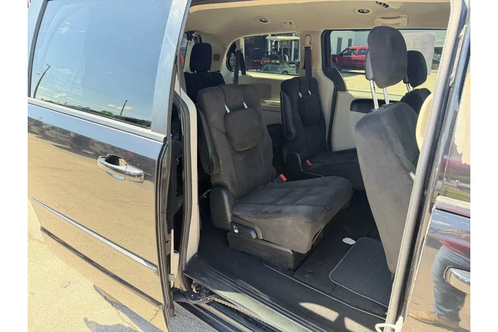 $5450 : 2016 Grand Caravan SXT image 9