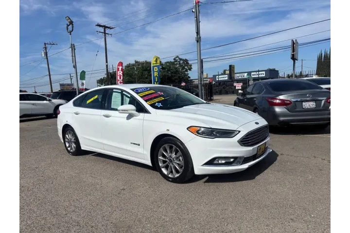 $12999 : 2017 Fusion Hybrid SE image 3