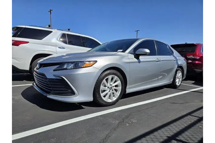 $23991 : Toyota Camry 2024 LE 4dr Sed image 2