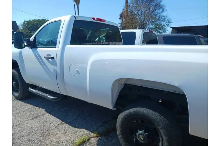$12900 : 2011 Silverado 2500HD Work Tr image 4