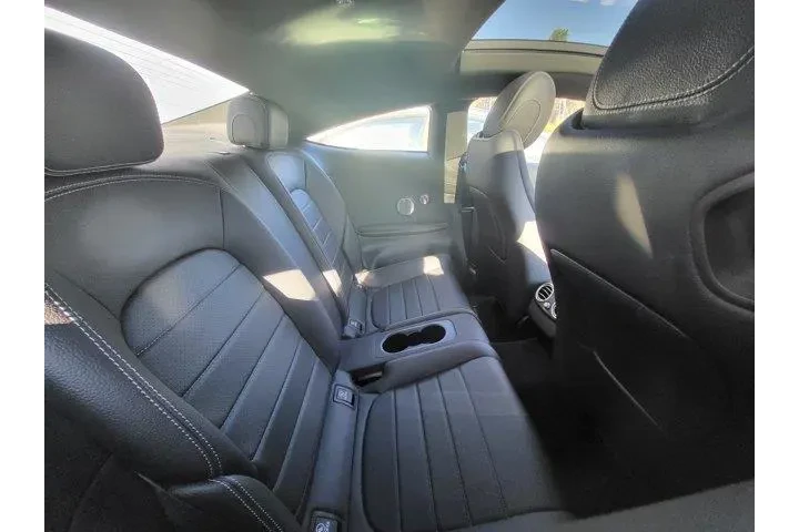 $32900 : Mercedes-Benz C-Class 2021 C image 9