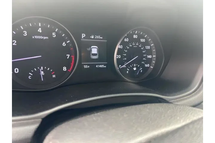 $13991 : Hyundai ELANTRA GT 2018 4dr image 5