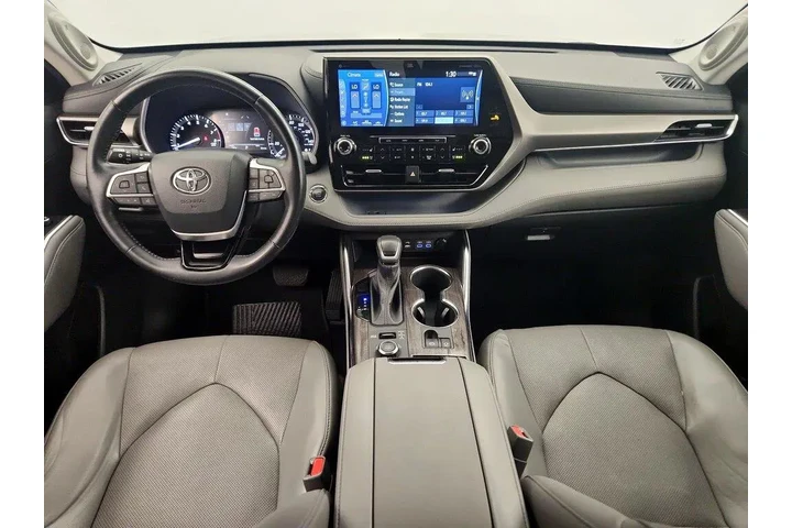 $25998 : Toyota Highlander 2022 AWD L image 9