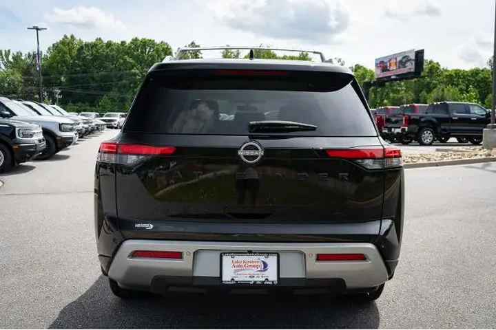 $36988 : Nissan Pathfinder 2024 SL 4d image 8