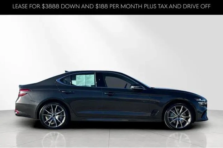 $38998 : Genesis G70 2026 2.5T Standa image 4