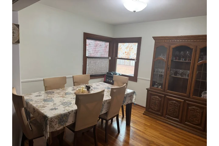 $880 : Rento Recama $880 Lakewood image 2