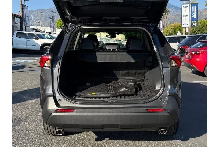 $32994 : Toyota RAV4 2024 XLE Premium image 10