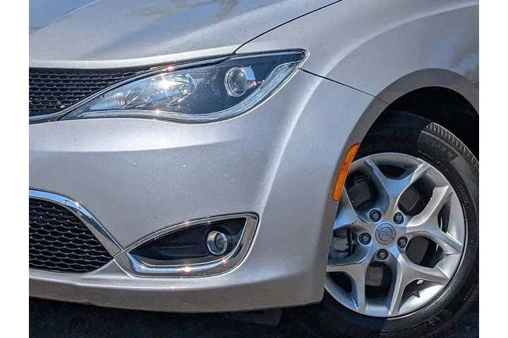 $16607 : Chrysler Pacifica 2020 Touri image 3