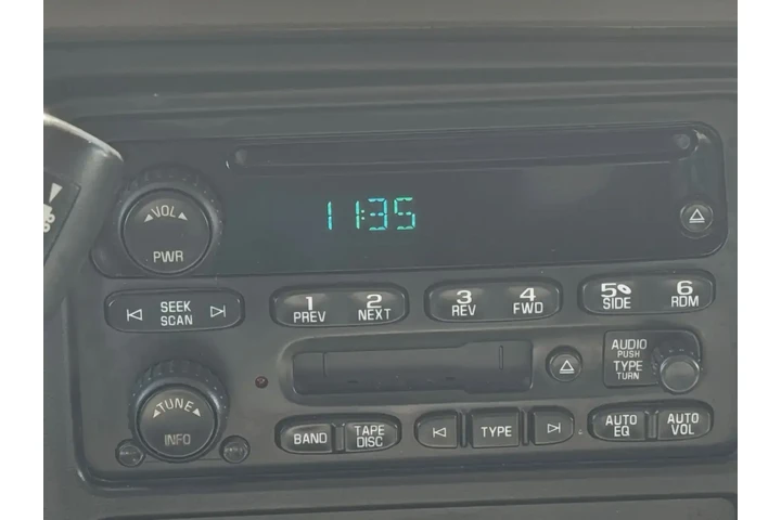 $20995 : GMC Sierra 2500HD 2005 4dr C image 3