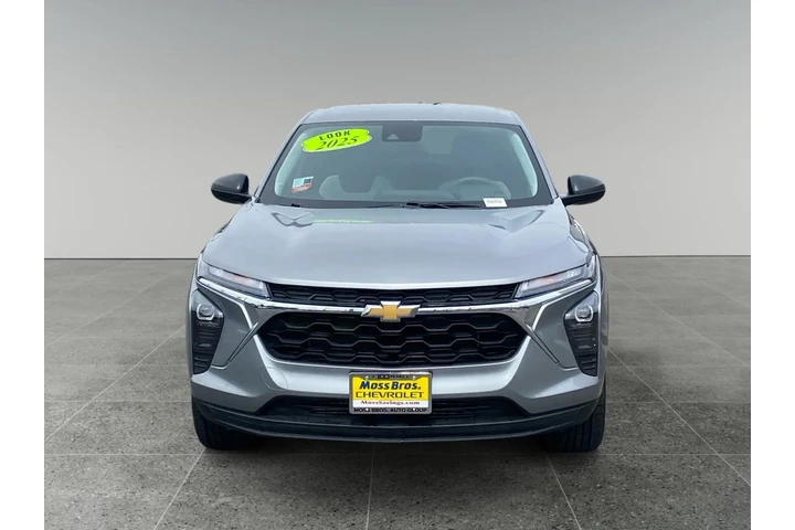 $28220 : Chevrolet Trax 2025 LS 4dr C image 8