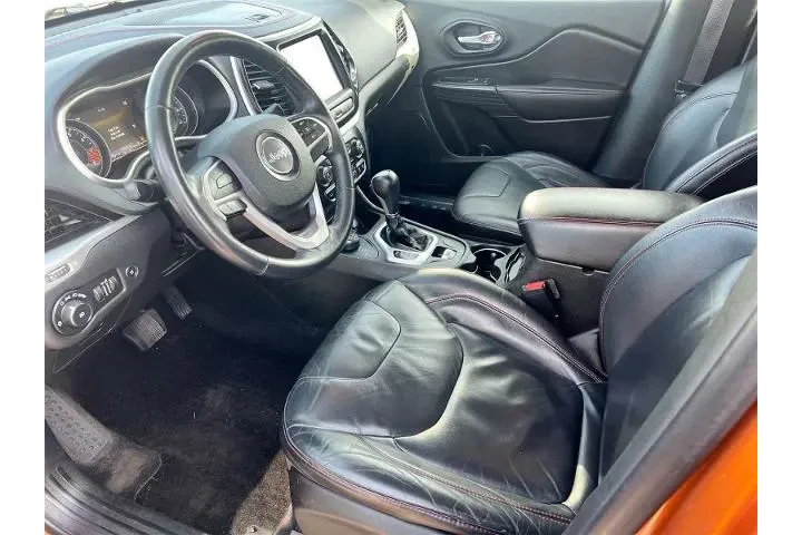 $11995 : Jeep Cherokee 2015 4x4 Trail image 10