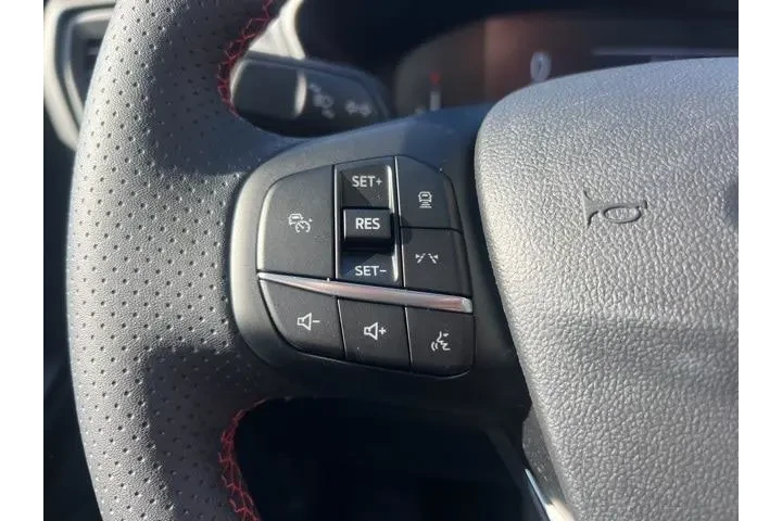 $26215 : Ford Escape 2024 AWD ST-Line image 9