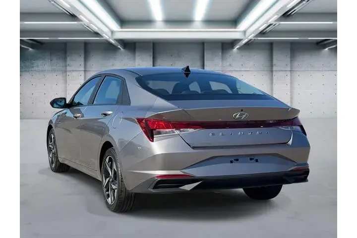 $18999 : Hyundai ELANTRA 2023 SEL 4dr image 5