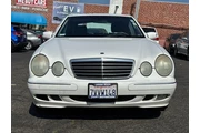 $4995 : Mercedes-Benz E-Class 2000 E thumbnail