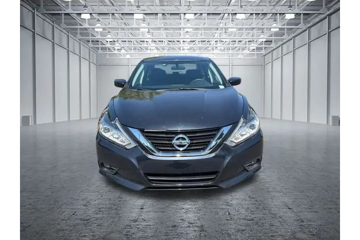 $10097 : Nissan Altima 2017 2.5 SV 4d image 2