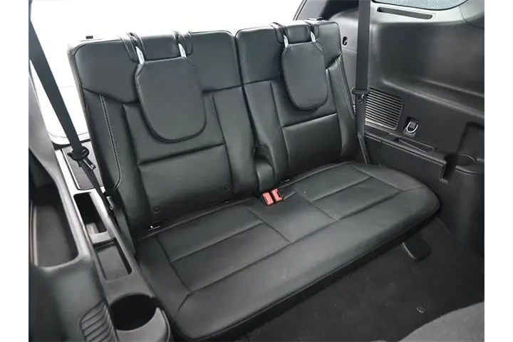 $33977 : Ford Explorer 2022 AWD ST 4d image 9