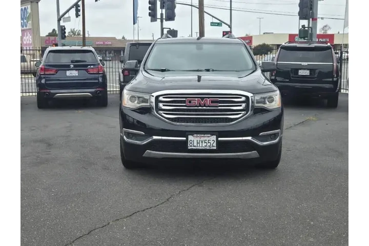 $10998 : 2017 GMC Acadia SLE-2 image 4