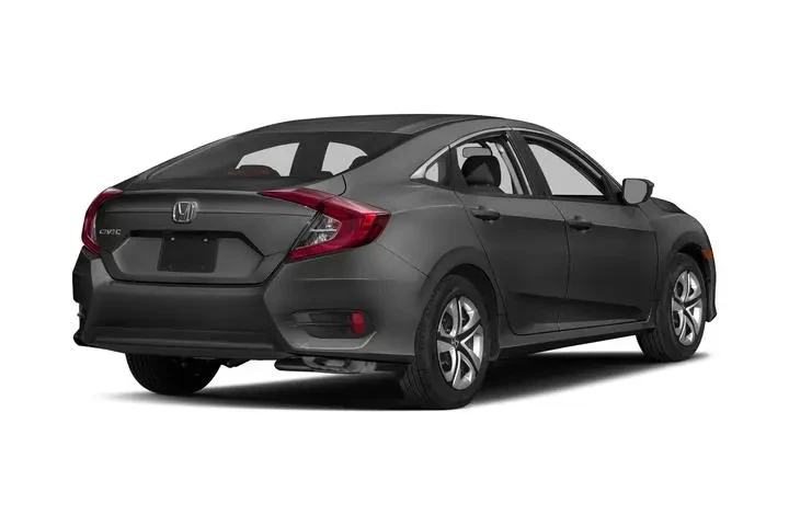 Honda Civic 2017 LX 4dr Seda image 3