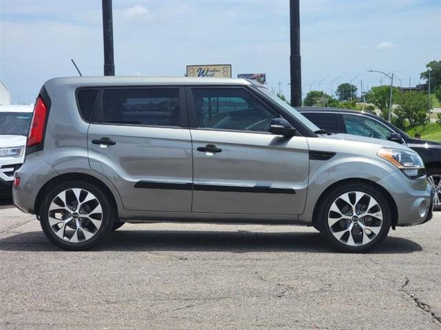 $9490 : 2013 Soul ! image 9