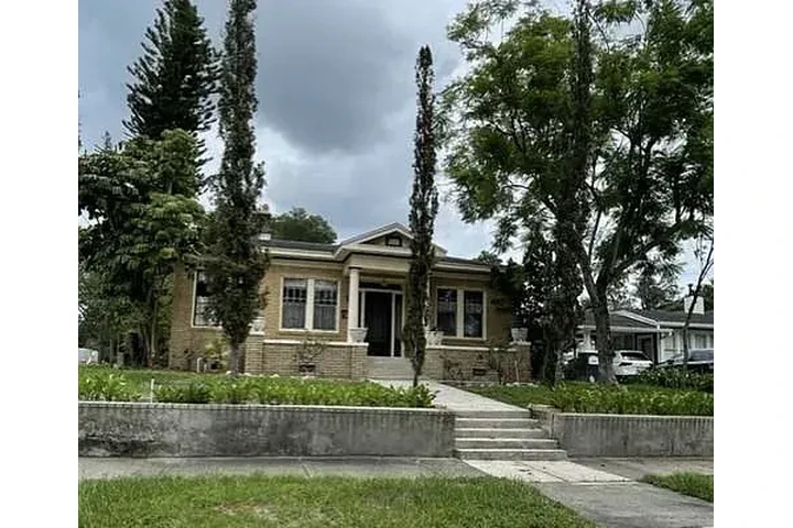 $2000 : HOUSE RENT IN TAMPA FLORIDA ! image 7