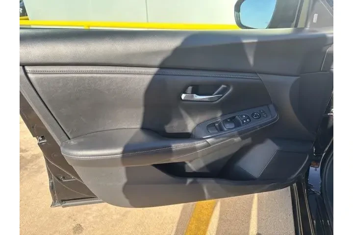 $18000 : Nissan Sentra 2024 SV 4dr Se image 9