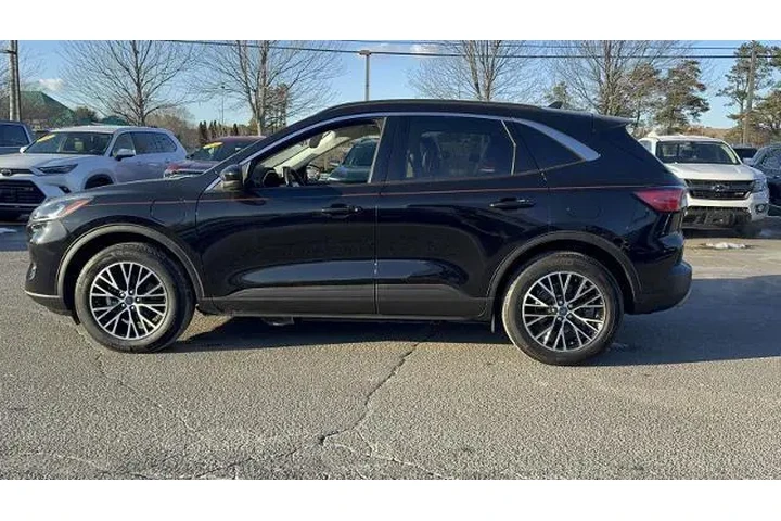 $22300 : Ford Escape Plug-In Hybrid 2 image 4
