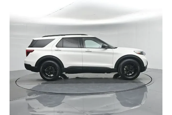 $30378 : Ford Explorer 2022 AWD Timbe image 4