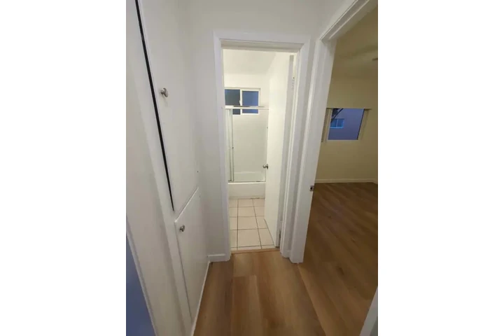 $2195 : 9815 Imperial Hwy Unit 37 image 8