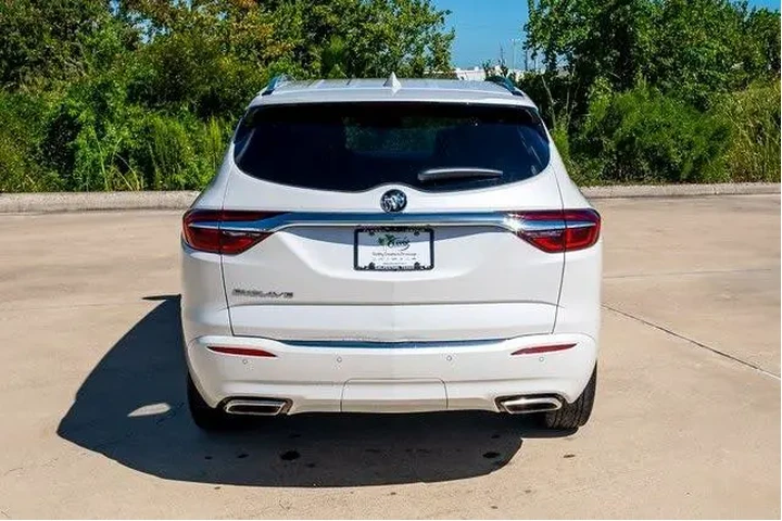 $27198 : Buick Enclave 2021 Avenir 4d image 6