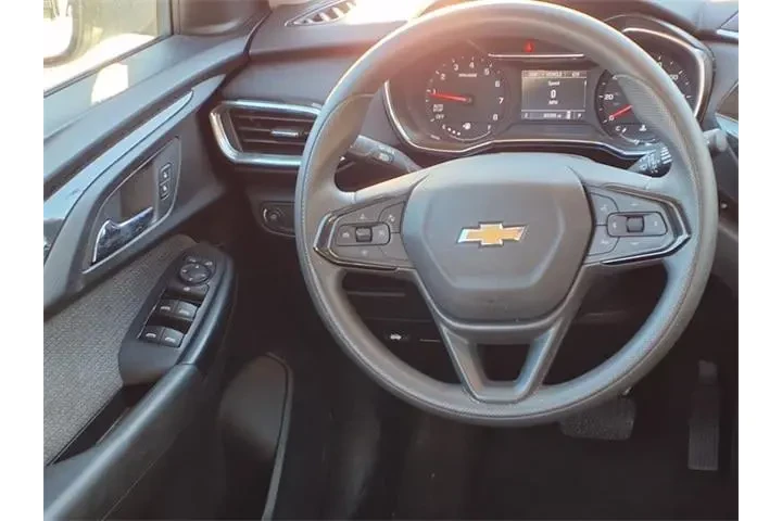 $17994 : Chevrolet Trailblazer 2021 L image 5