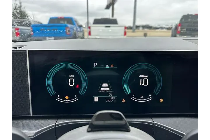 $29995 : Hyundai SANTA FE 2025 SEL 4d image 9