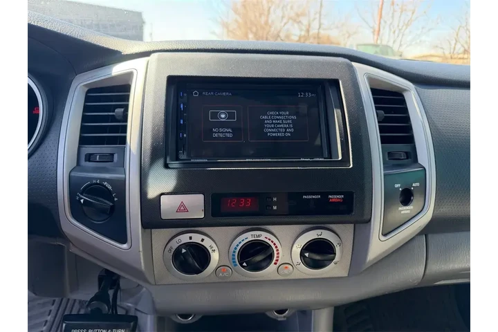 $16000 : Toyota Tacoma 2006 V6 4dr Ac image 9