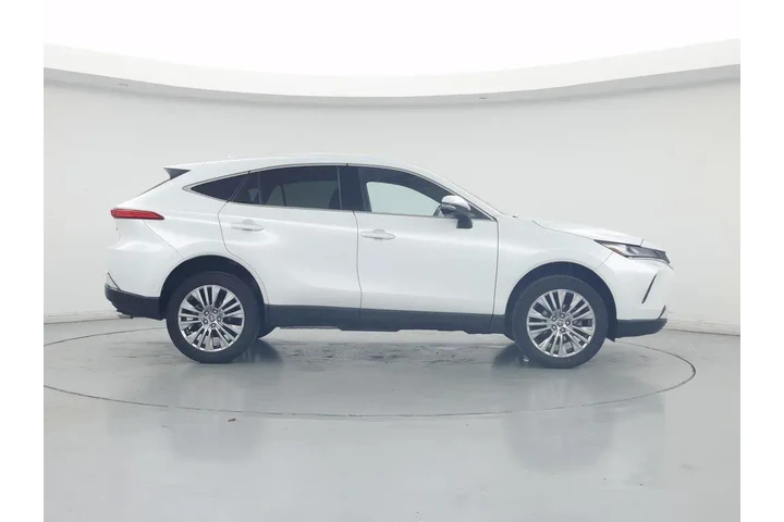 $34998 : Toyota Venza 2024 AWD XLE 4d image 7