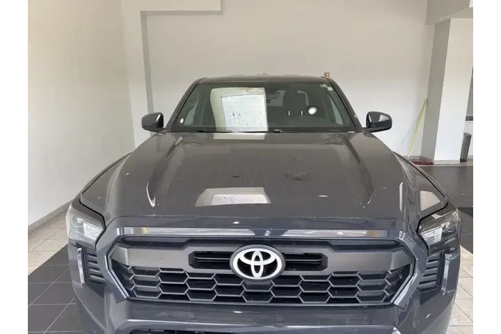 $39859 : Toyota Tacoma 2025 4x4 SR5 4 image 2