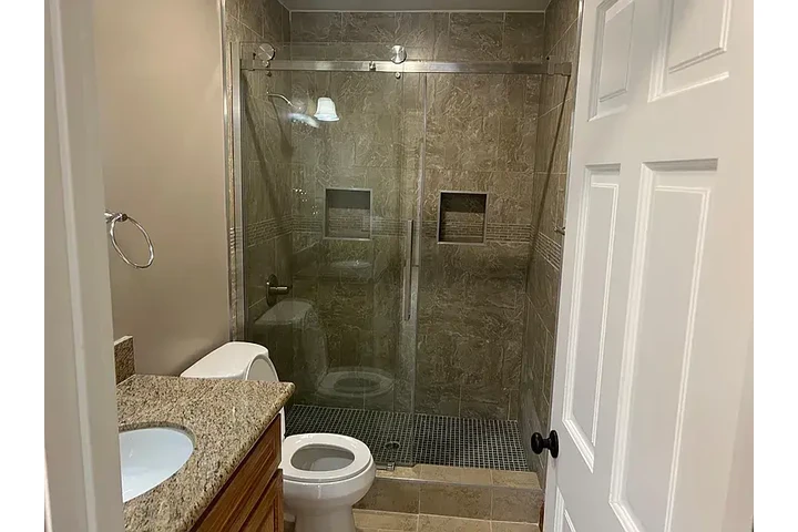 $1500 : Cool 2bd 1ba @ Huntington image 5