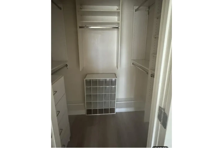 $1200 : Two bedroom apartment for rent image 7