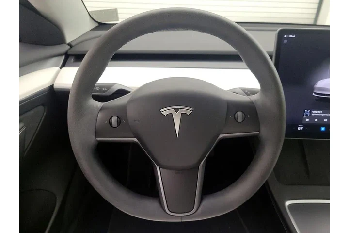 $29998 : Tesla Model 3 2022 AWD Long image 10
