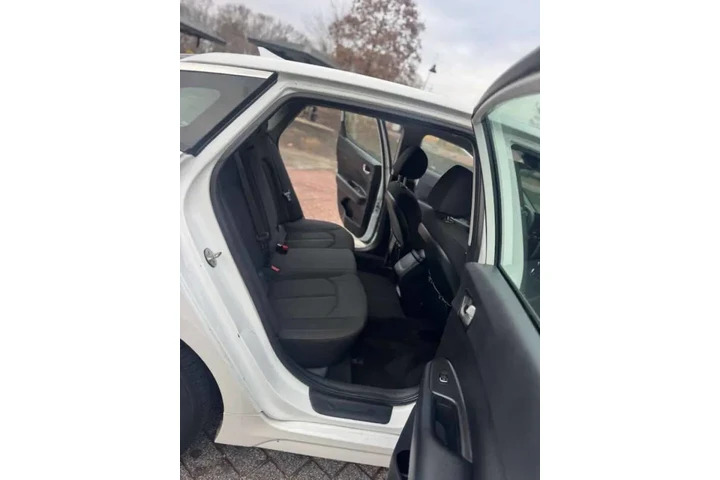 $6500 : 2018 Optima LX image 5