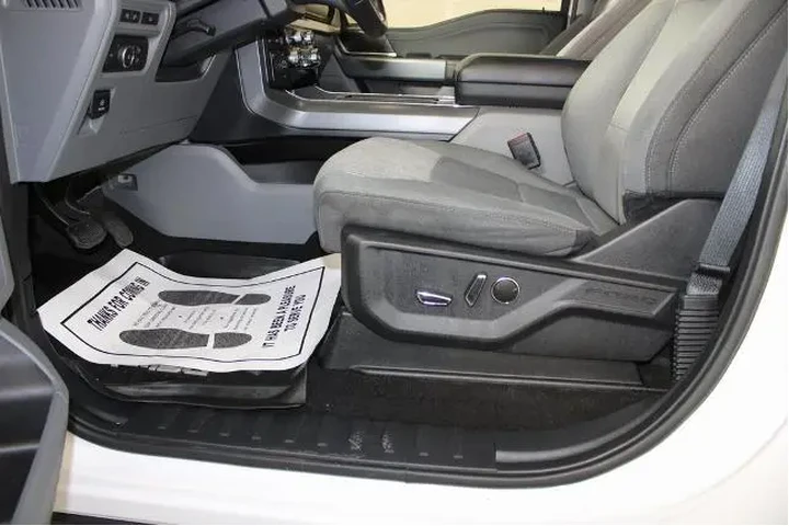 $30500 : Ford F-150 2021 4x4 XLT 4dr image 10