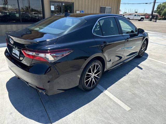 $26999 : 2023 Camry SE image 6