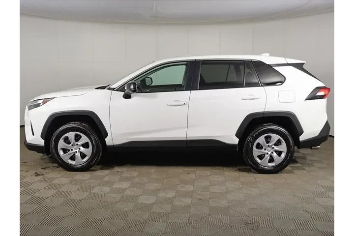 $25939 : Toyota RAV4 2025 LE 4dr SUV image 10