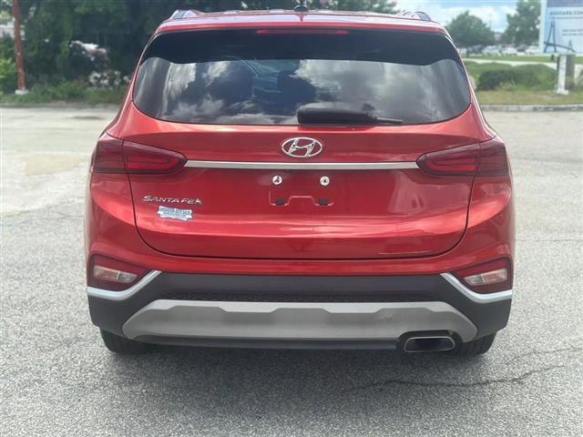 $18990 : 2020 HYUNDAI SANTA FE image 6