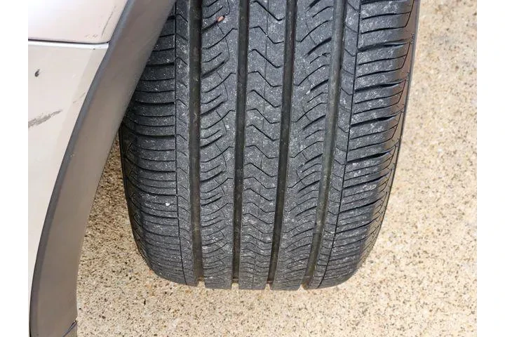 $13995 : Ford Escape 2017 Titanium 4d image 10