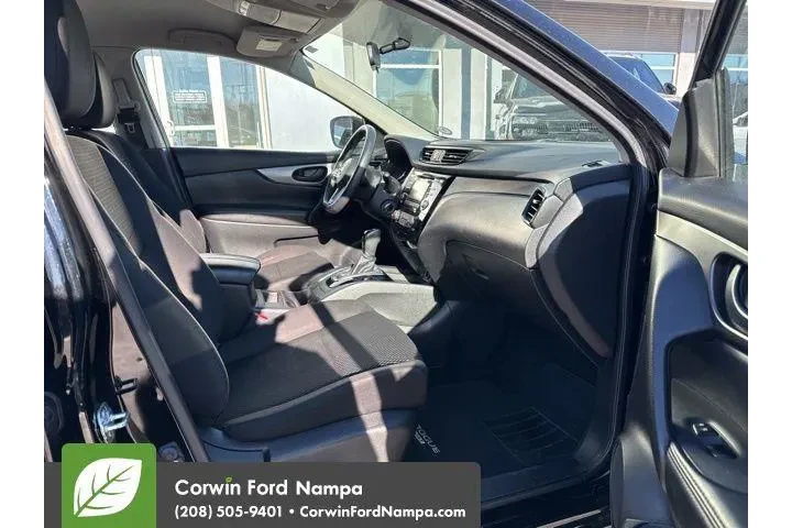 $10989 : Nissan Rogue Sport 2017 S 4d image 8