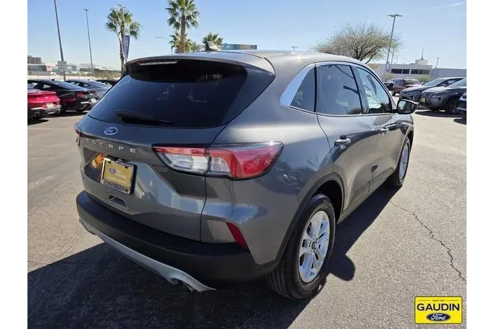 $20995 : Ford Escape 2022 SE 4dr SUV image 7