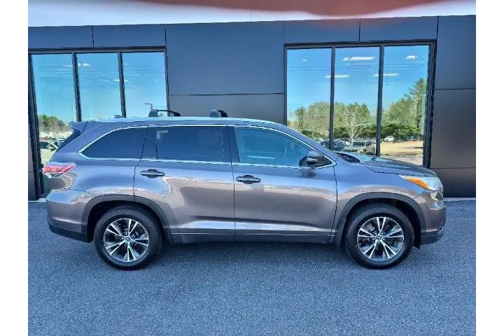 $17495 : Toyota Highlander 2016 AWD X image 3