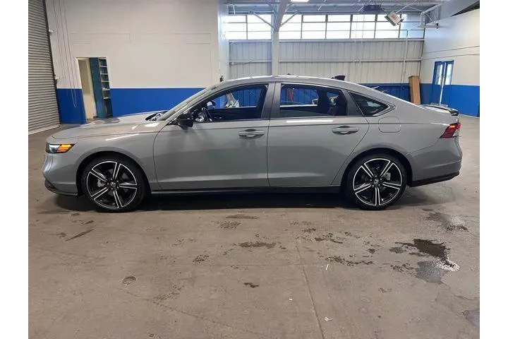 $28946 : Honda Accord Hybrid 2024 Spo image 6